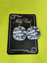 Load image into Gallery viewer, Earrings made from Basilur tins